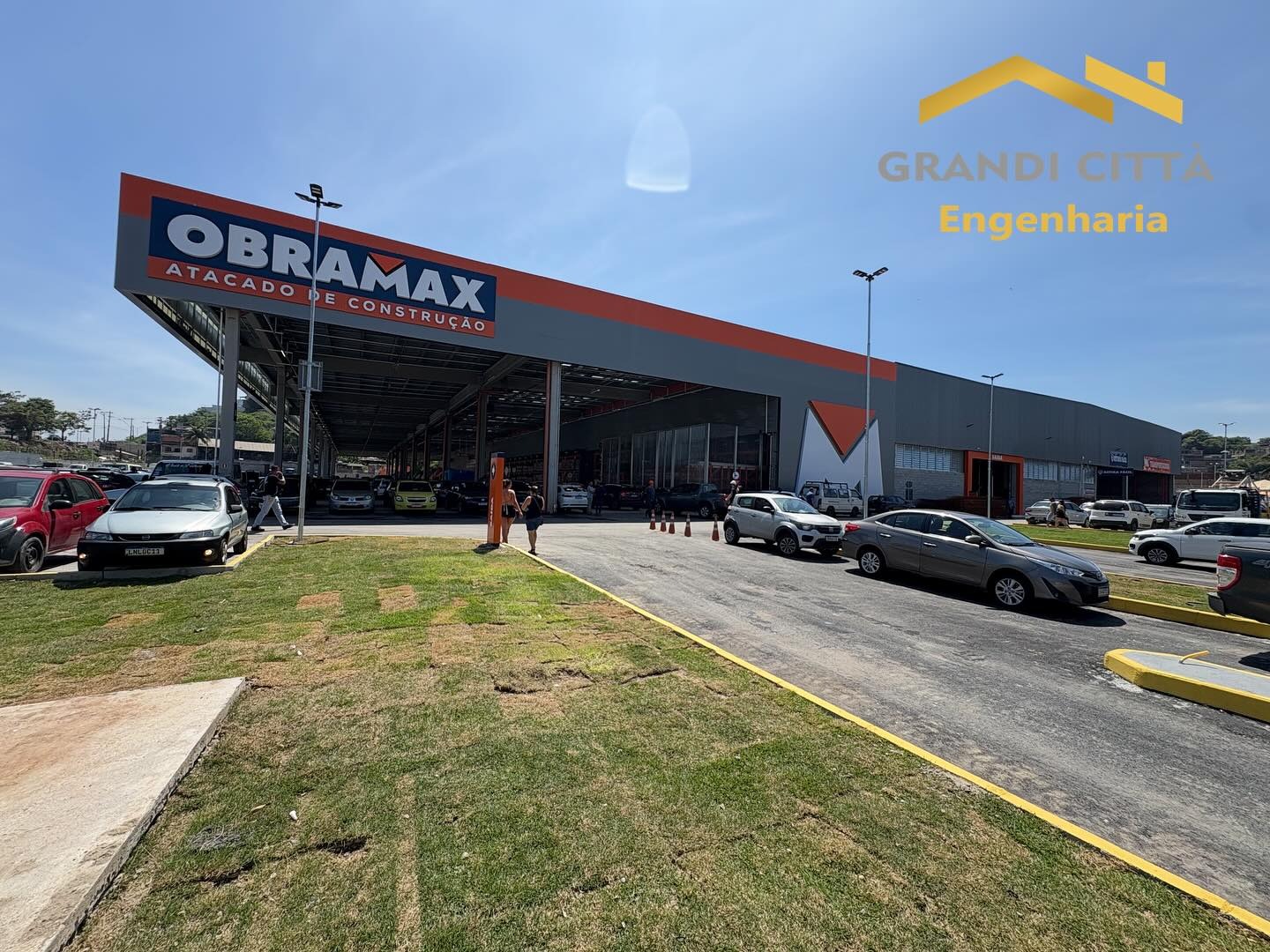 ObraMax - loja atacadista construída pela Grandi Città